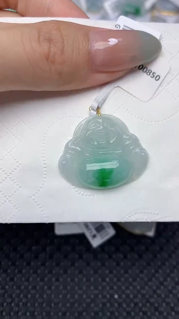 翡翠18K金镶嵌颈饰天然翡翠a货