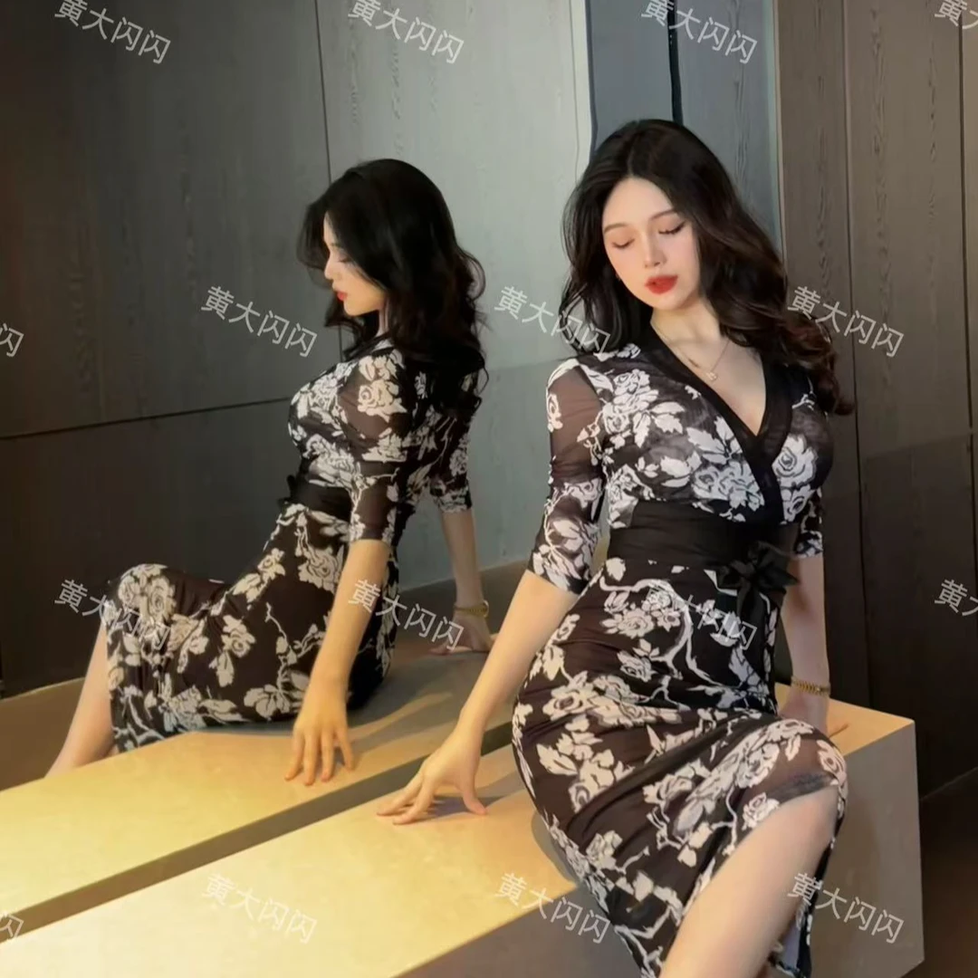 【新店请到黄大闪闪女装店1号】气质修身显网纱连衣裙SSX2700