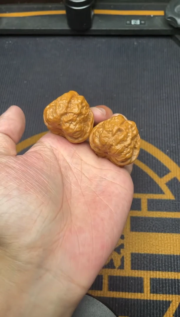 文玩核桃吊坠蛤蟆头37