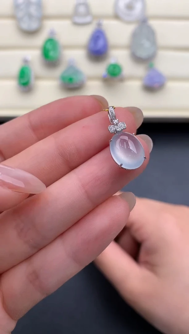 【闪购商品】翡翠颈饰18K金镶嵌X481