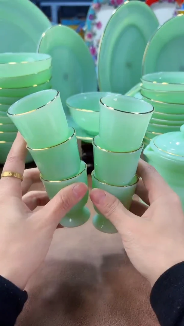 玉瓷  高脚酒杯6只