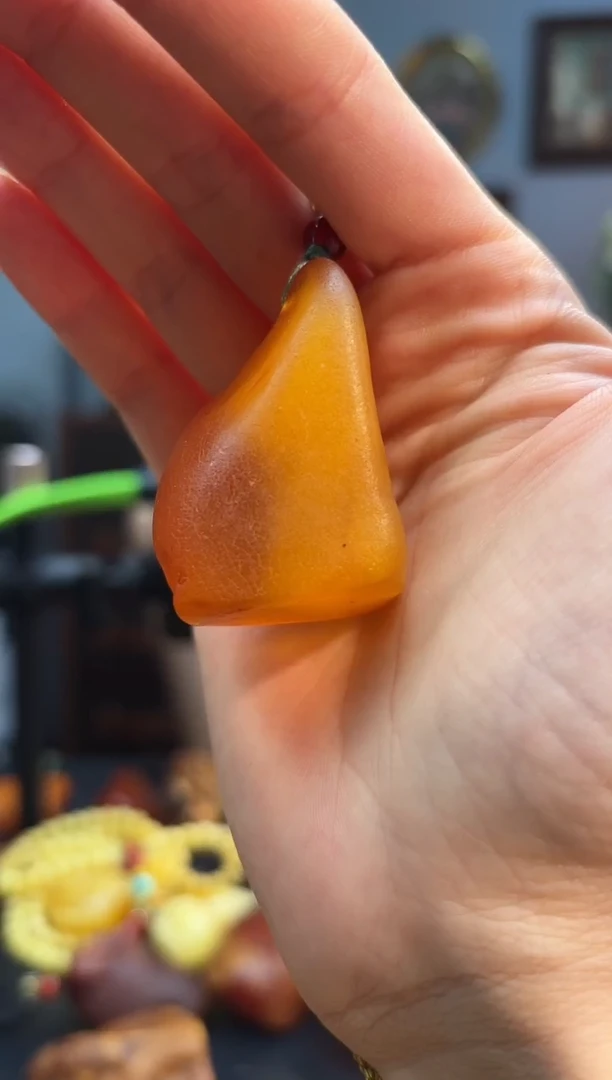 琥珀颈饰未镶嵌吊坠