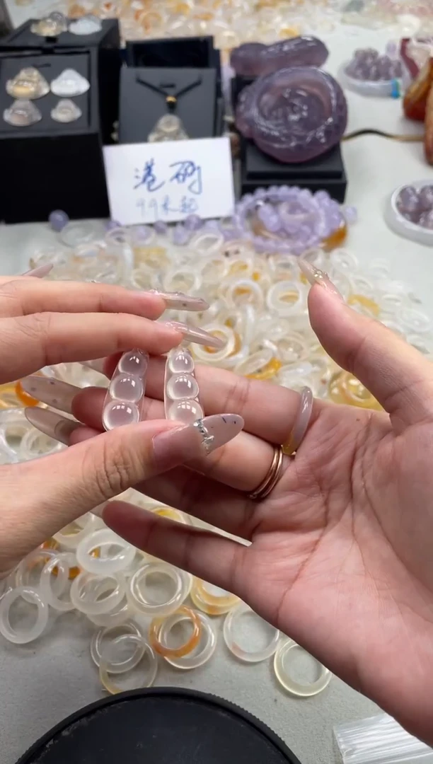 未镶嵌戒指玛瑙/玉髓豆子吊坠