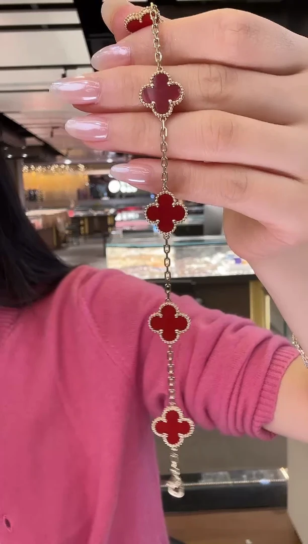 18K金镶嵌手链玛瑙/玉髓红五花手链