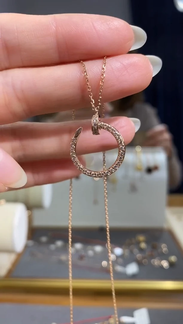 项链18K金镶嵌钻石项链