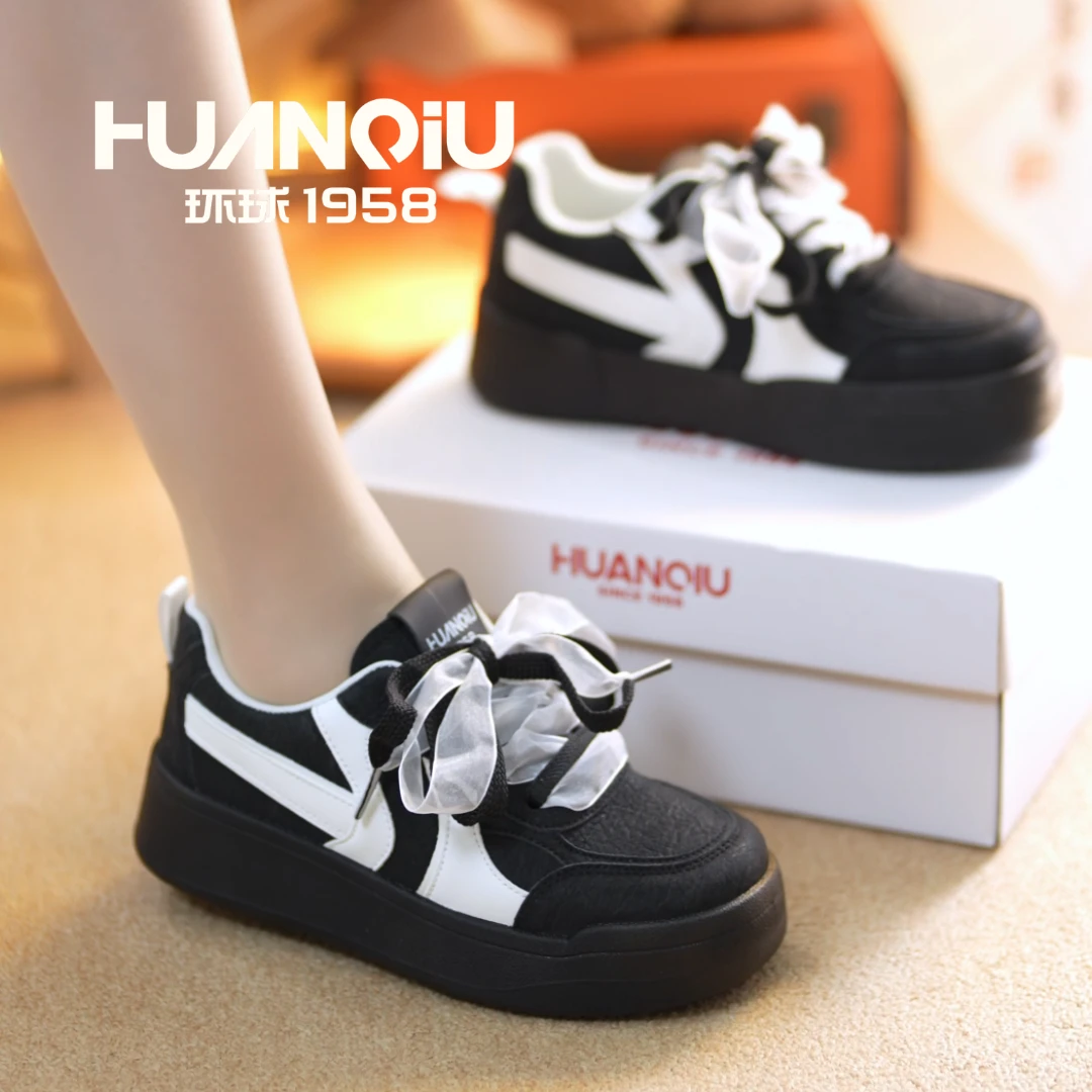 环球2025皮面时尚百搭休闲鞋网红高级厚底板鞋潮流舒适通勤女鞋