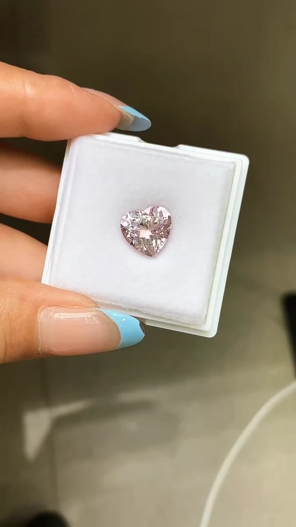 未镶嵌裸石绿柱石（摩根石）天然摩根石裸石4.2ct