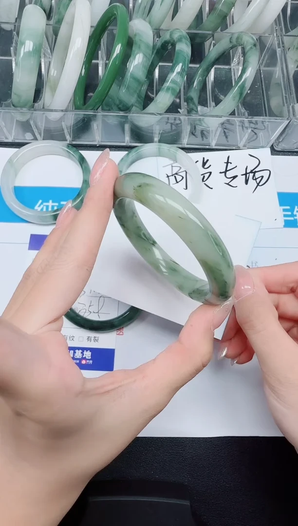 未镶嵌手镯石英质玉595-55