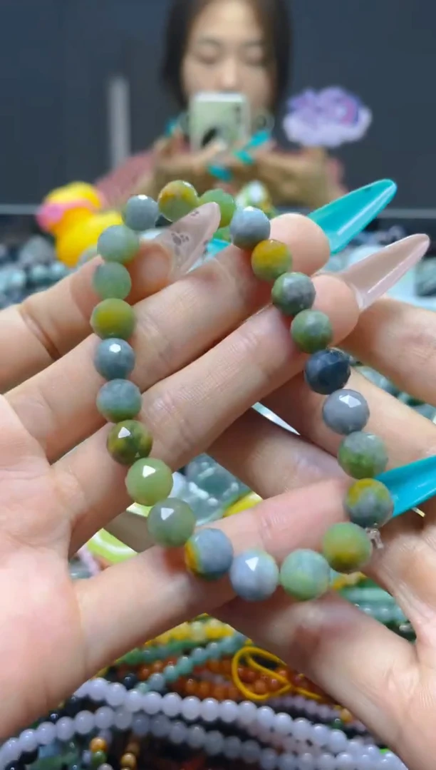 翡翠未镶嵌颈饰7MM/P/翡翠A货，一件也是批发价