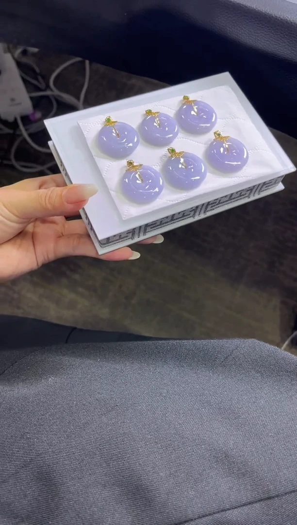 颈饰18K金镶嵌翡翠M73/多样性发一件/配绳子