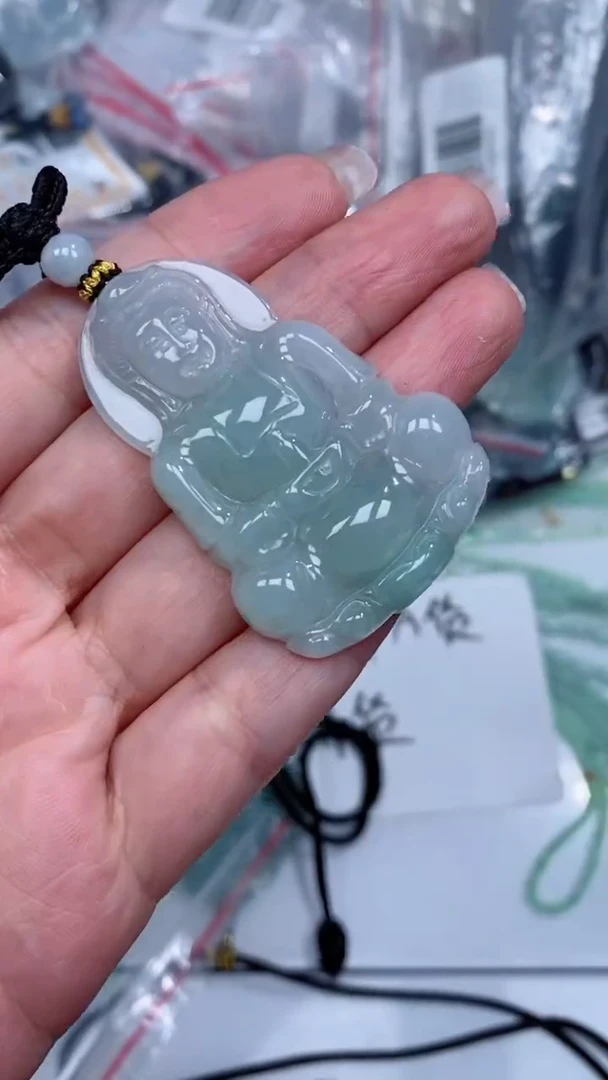 颈饰未镶嵌翡翠吊坠