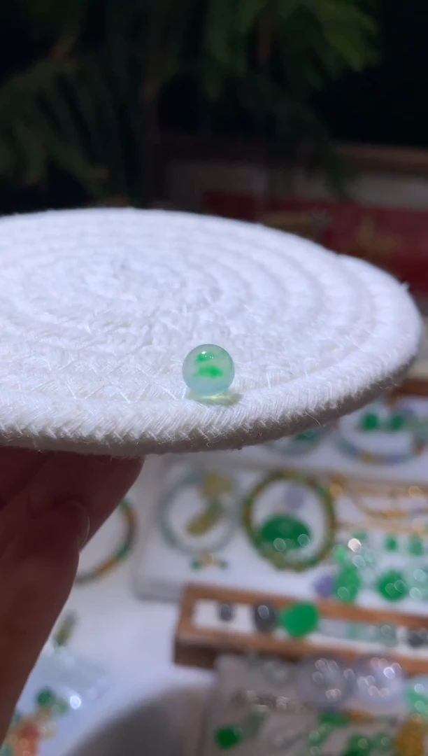 未镶嵌定制翡翠7.5子