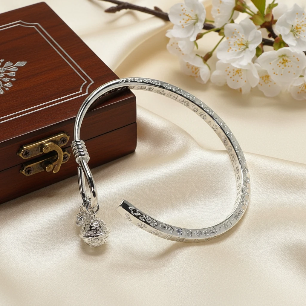 【抓紧处理】过年礼物ins风轻奢女款生肖挂饰 F529