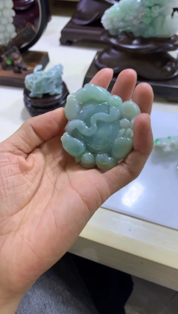 未镶嵌挂件翡翠落***情翡翠摆件