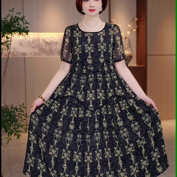 夏季新款大码女装连衣裙遮肉显瘦加肥加大款显瘦高级感时尚简约