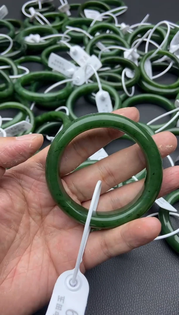 未镶嵌手镯和田玉（碧玉）30-57.1