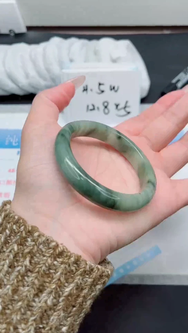 【闪购商品】石英质玉手镯未镶嵌234-53.8