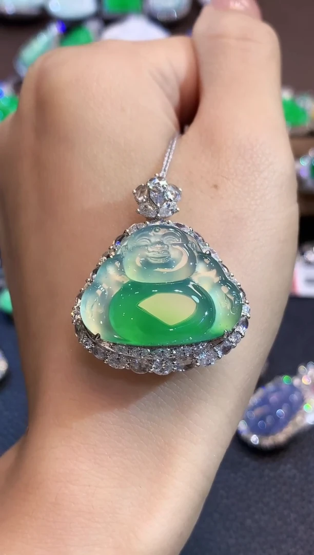 吊坠(不含链)18K金镶嵌翡翠H***hC28