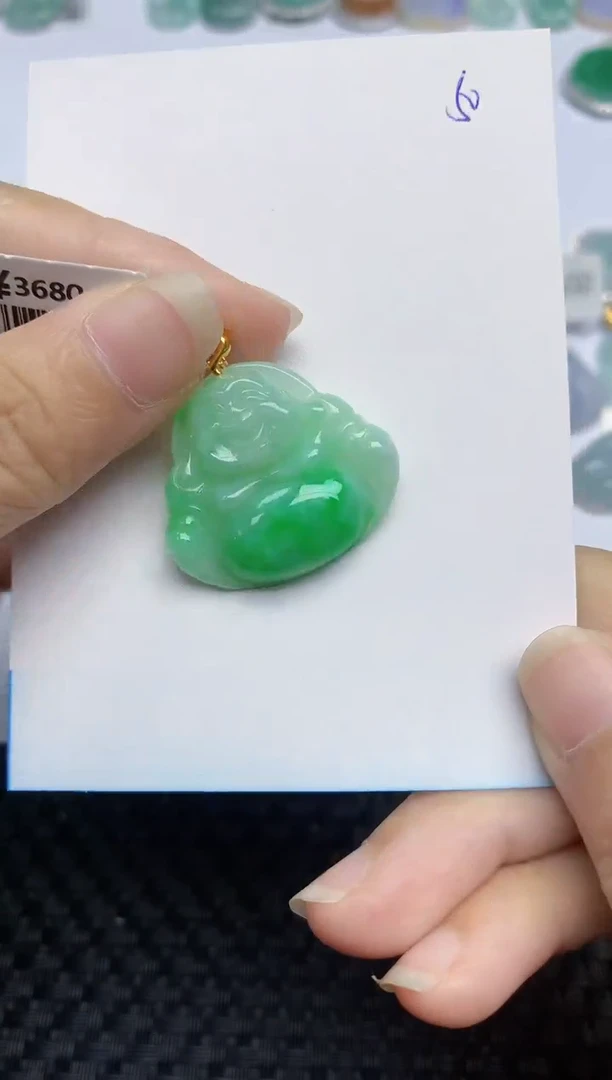 翡翠18K金镶嵌颈饰天然翡翠A货