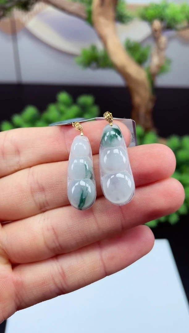 吊坠(不含链)18K金镶嵌翡翠豆子多样性发其一@@CMT780-6