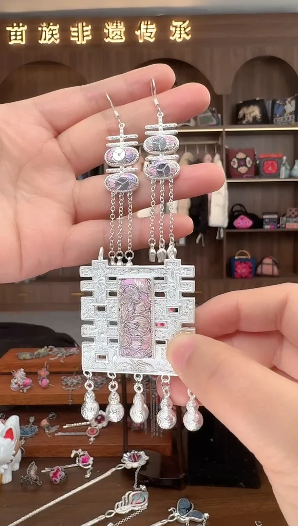 【闪购商品】织绣扶光苗绣传承85