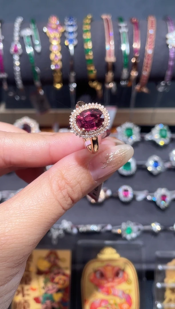 【闪购商品】碧玺戒指18K金镶嵌碧玺戒指