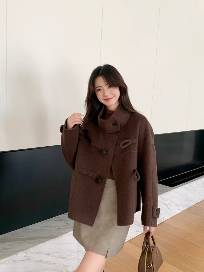 羊毛双面呢大衣女短款秋冬高级感立领毛呢外套宽松显瘦气质牛角扣
