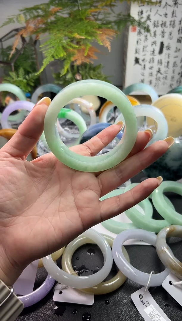 定制翡翠手镯未镶嵌D*手镯定制