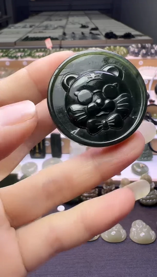 颈饰未镶嵌和田玉41号链接卡40*40*7mm