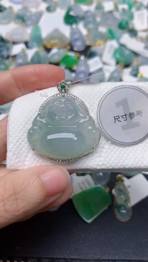颈饰18K金镶嵌翡翠天然缅甸A货翡翠