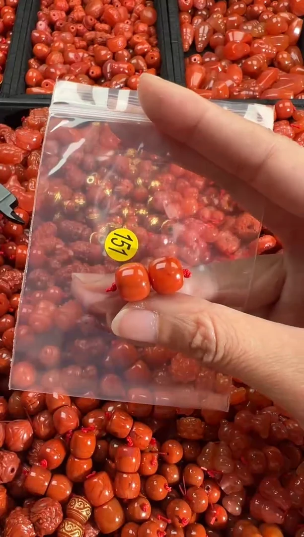 【闪购商品】南红玛瑙颈饰未镶嵌1