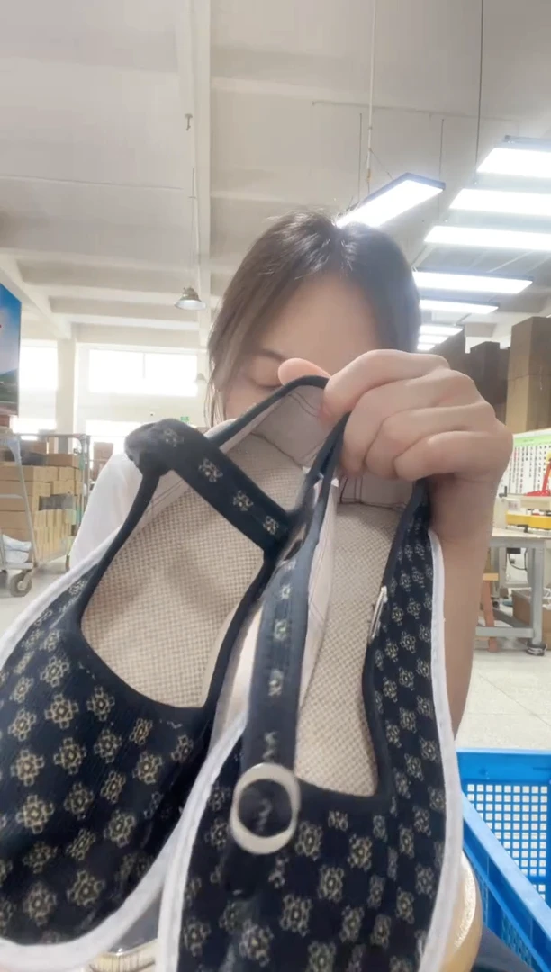 何航清仓款 黑格子38码 39#