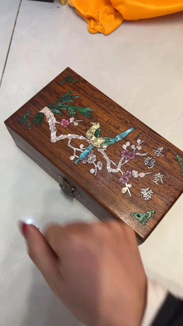 【闪购商品】贡木喜鹊登梅螺钿首饰盒