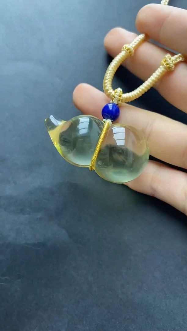 裸石琥珀未镶嵌吊坠