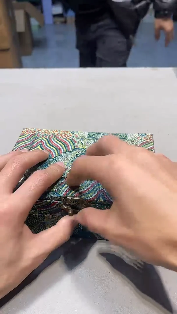 手工艺品琉璃放**颠 城城工艺品店