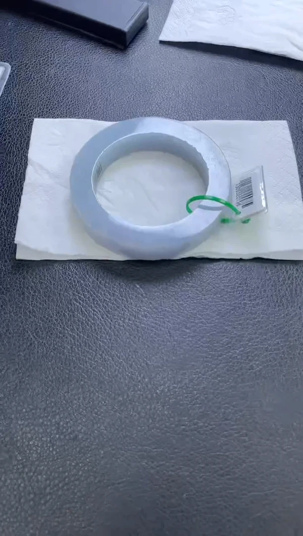 未镶嵌手镯定制翡翠雲手镯