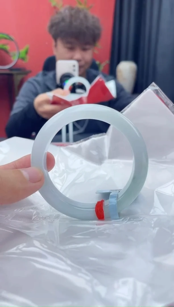 未镶嵌手镯翡翠4