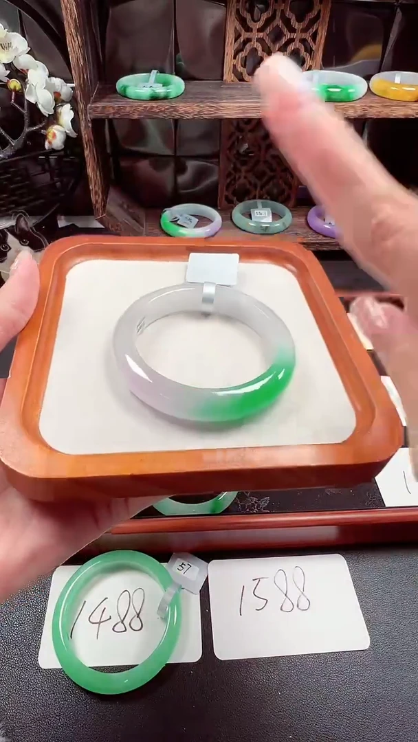 姐姐们看好 不要抢拍