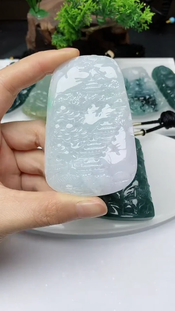 【闪购商品】翡翠颈饰未镶嵌