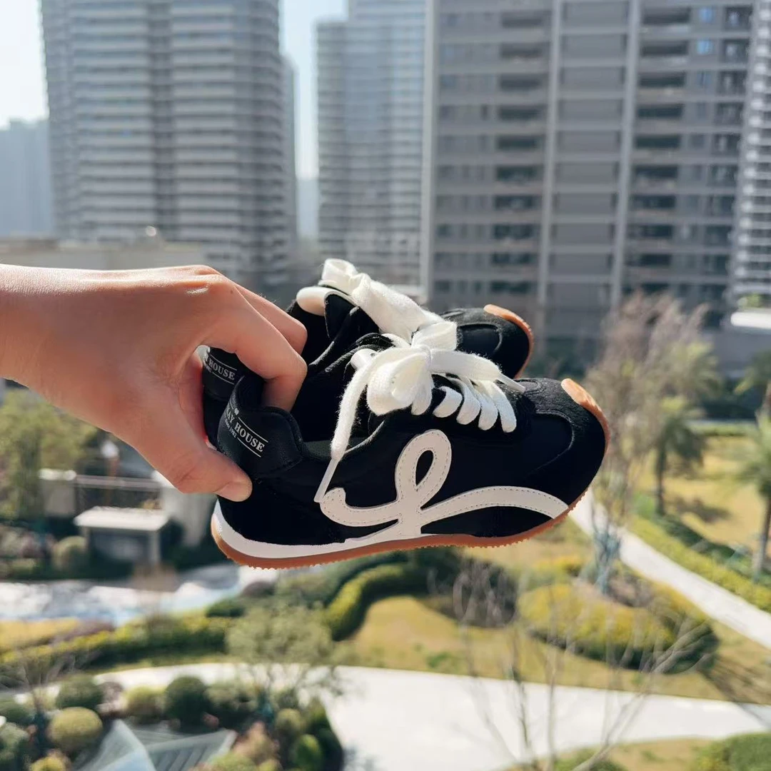 亿洋潮牌童装“欧洲站2.0”儿童春季板鞋25018