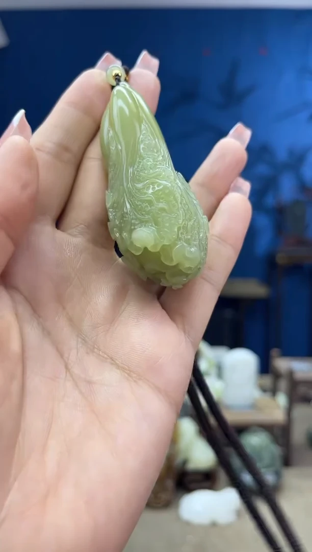 颈饰未镶嵌和田玉1