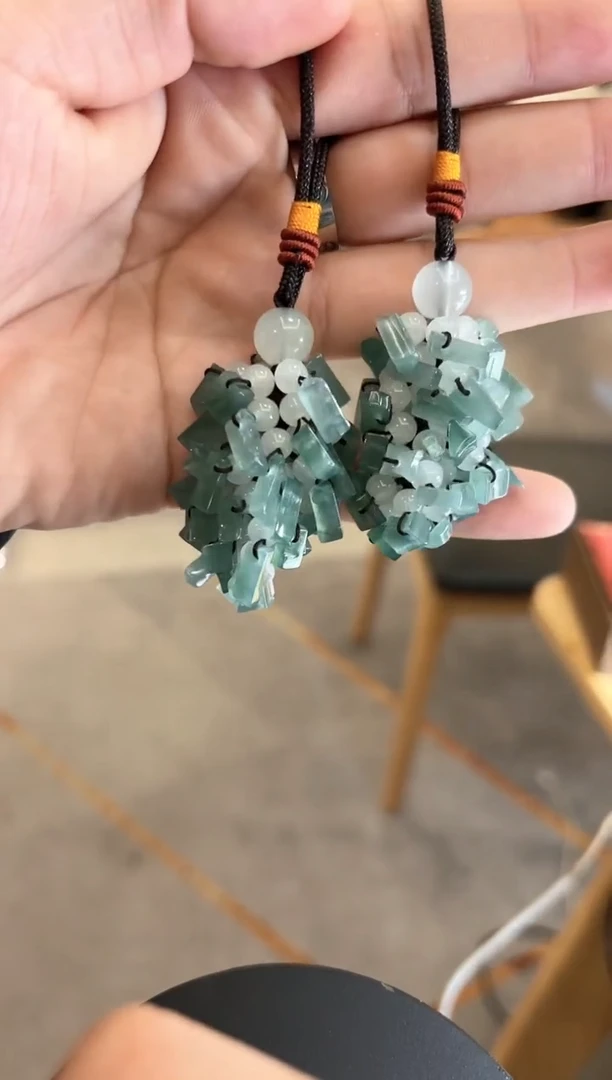 【闪购商品】翡翠吊坠(不含链)未镶嵌车挂【多样性发货一对】