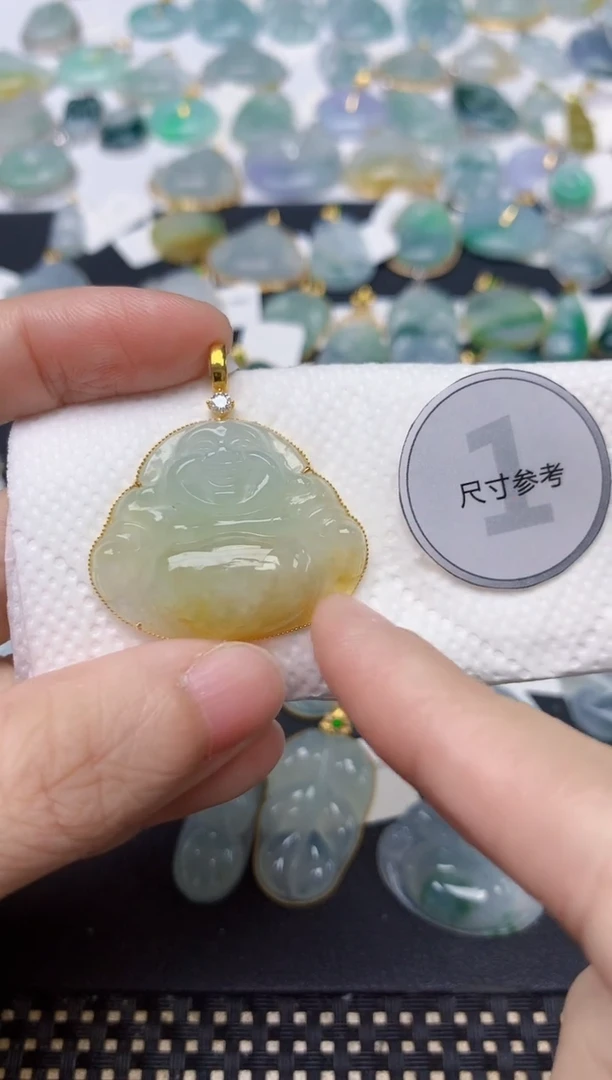 颈饰18K金镶嵌翡翠天然缅甸A货翡翠