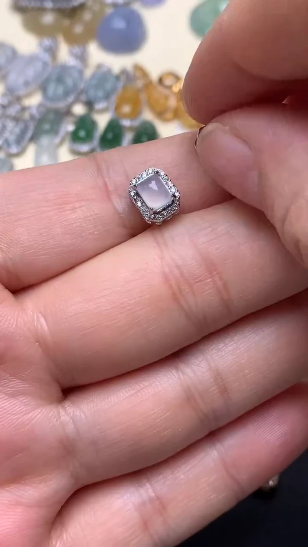 【闪购商品】翡翠颈饰银S925镶嵌翡翠镶嵌方糖