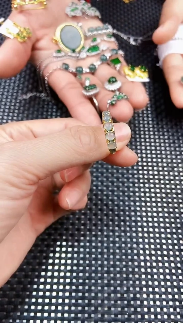 【闪购商品】翡翠戒指未镶嵌111111111