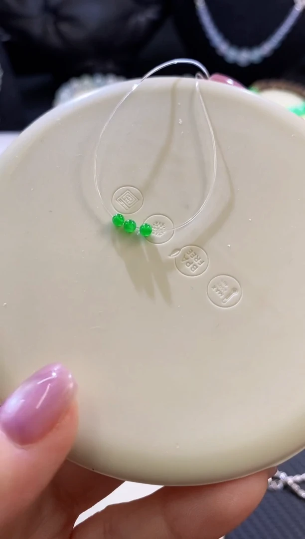 翡翠挂件未镶嵌团购买断小米珠