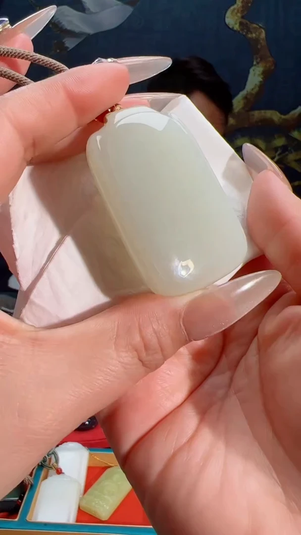 【闪购商品】和田玉吊坠未镶嵌多样性发货拍一发一