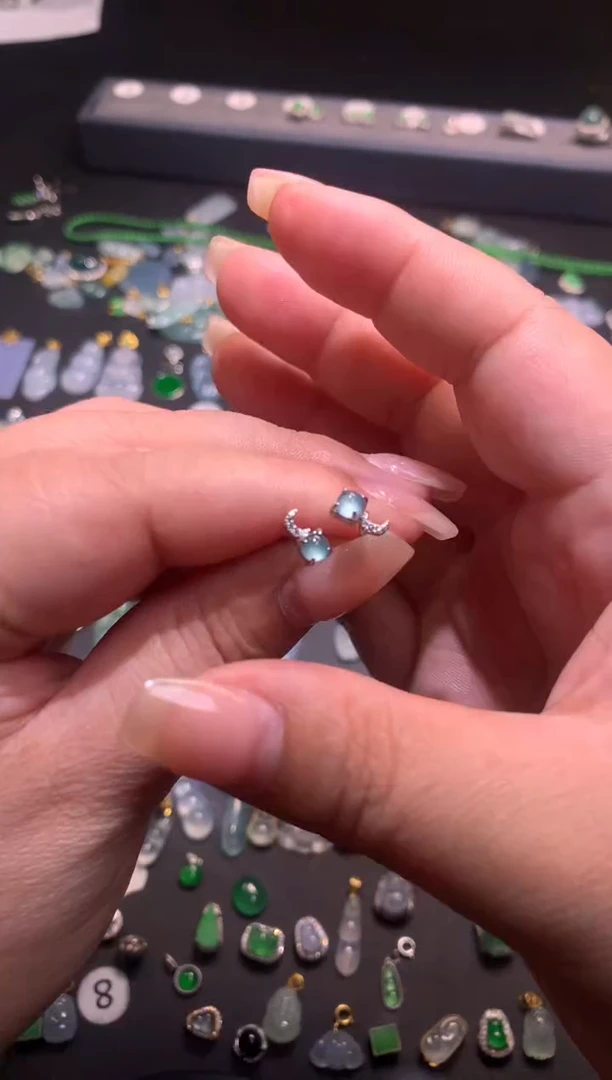 【闪购商品】翡翠吊坠(不含链)银S925镶嵌1