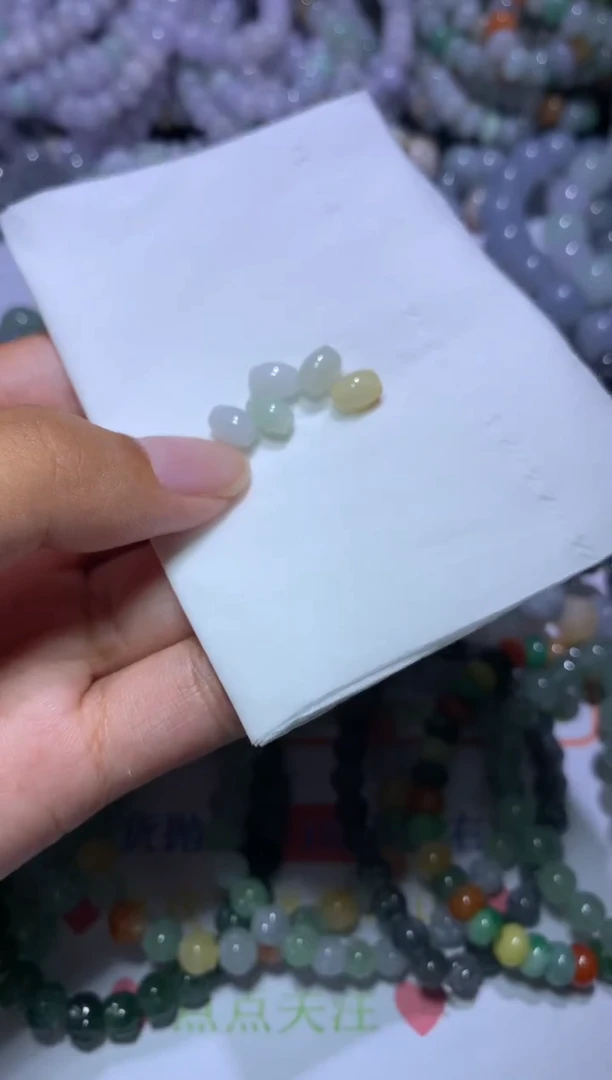 翡翠挂件未镶嵌千*CXX307853