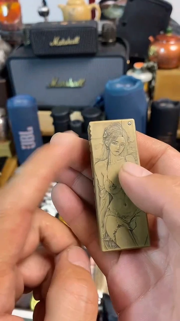 瓷片闪购商品，如图所示